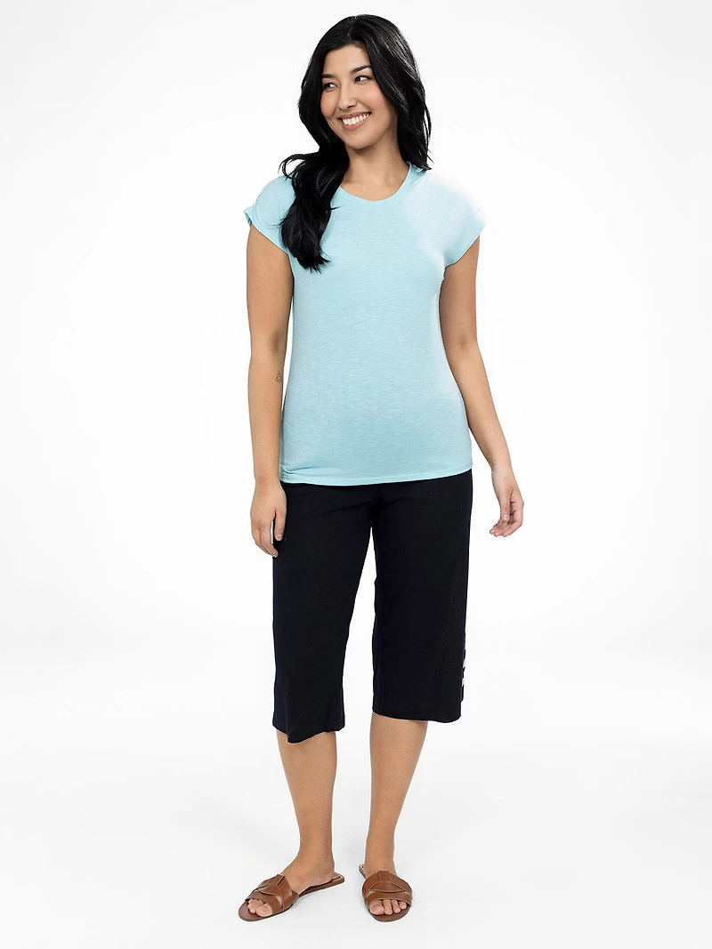 Short-sleeve semi-fitted t-shirt