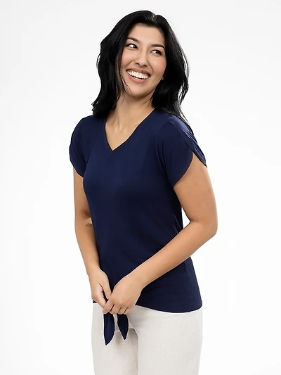 Short-sleeve semi-fitted t-shirt