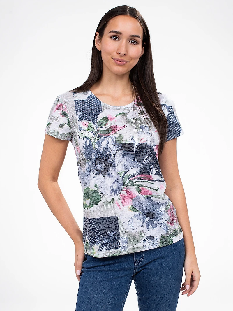 Short-sleeve semi-fitted t-shirt