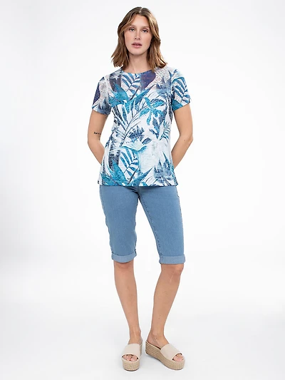 Short-sleeve semi-fitted t-shirt