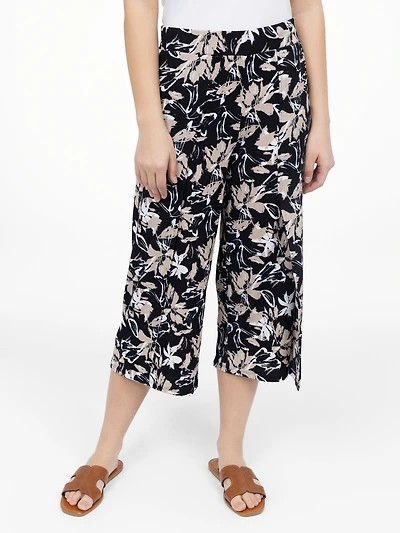 Flared pull-on capri
