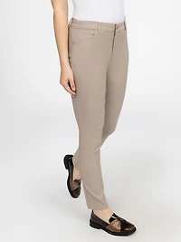 Straight semi-fitted pant - Petite