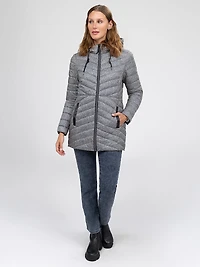 Short semi-fitted coat