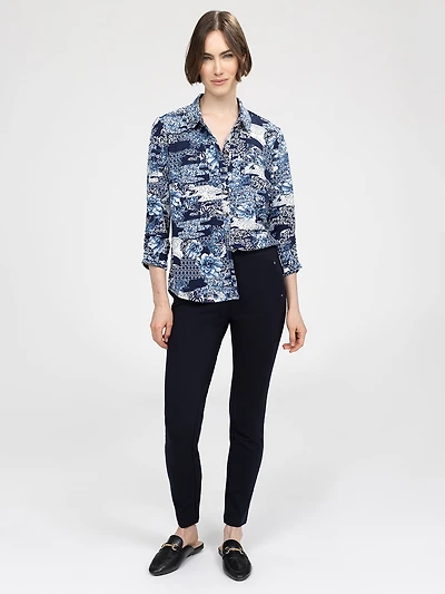 3/4-sleeve semi-fitted blouse with buttons