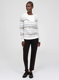 Long-sleeve semi-fitted pullover sweater