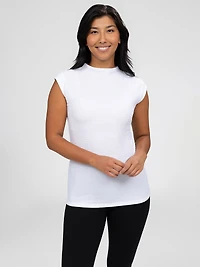 Short-sleeve semi-fitted t-shirt