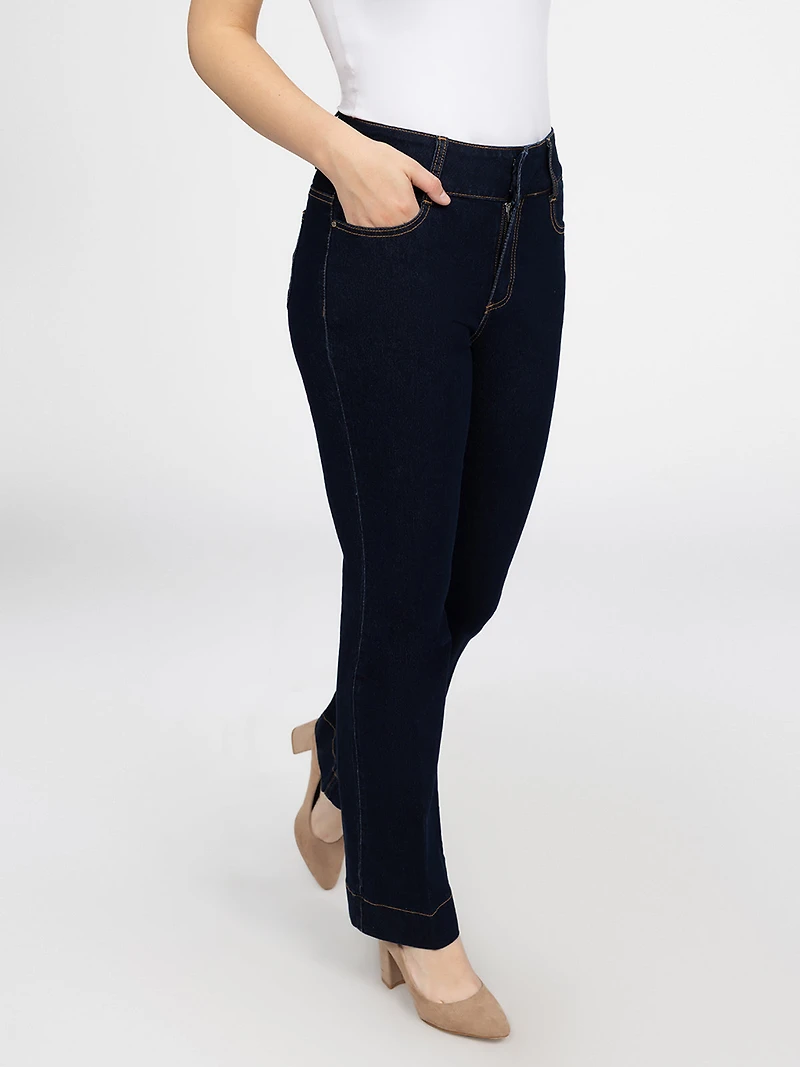 Wide-leg semi-fitted jean
