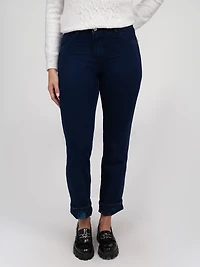 Straight semi-fitted jean
