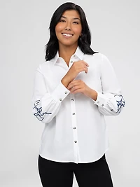 Long-sleeve semi-fitted blouse with buttons