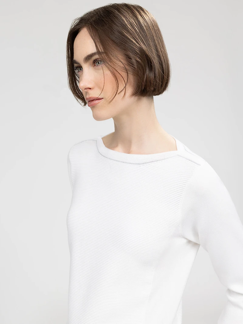 3/4-sleeve semi-fitted pullover sweater