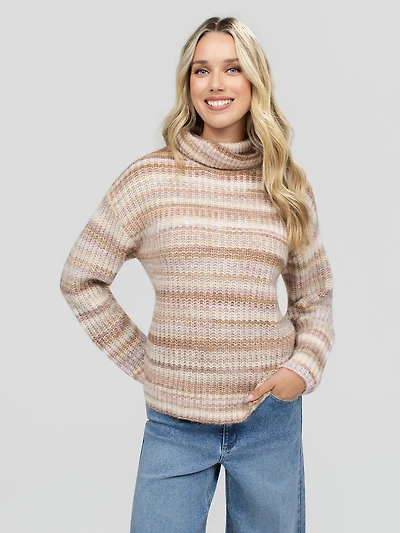 Cropped loose pullover sweater