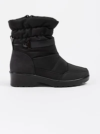 Winter boots with wedge heels