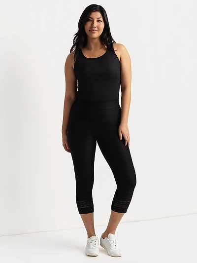 Fitted pull-on pants