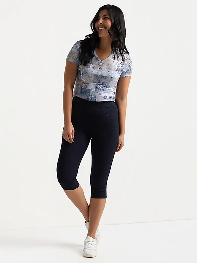 Semni-fitted pull-on capri