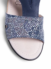 Sandales à talons compensés