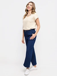 Straight semi-fitted jean