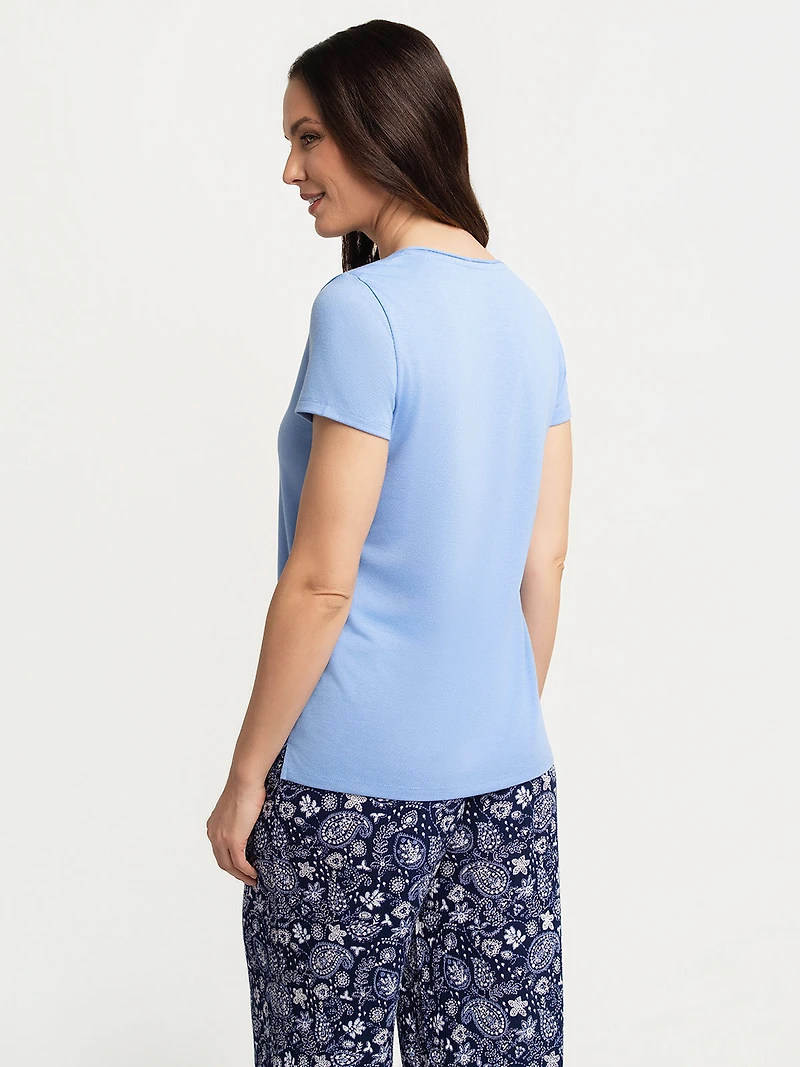 Short-sleeve t-shirt