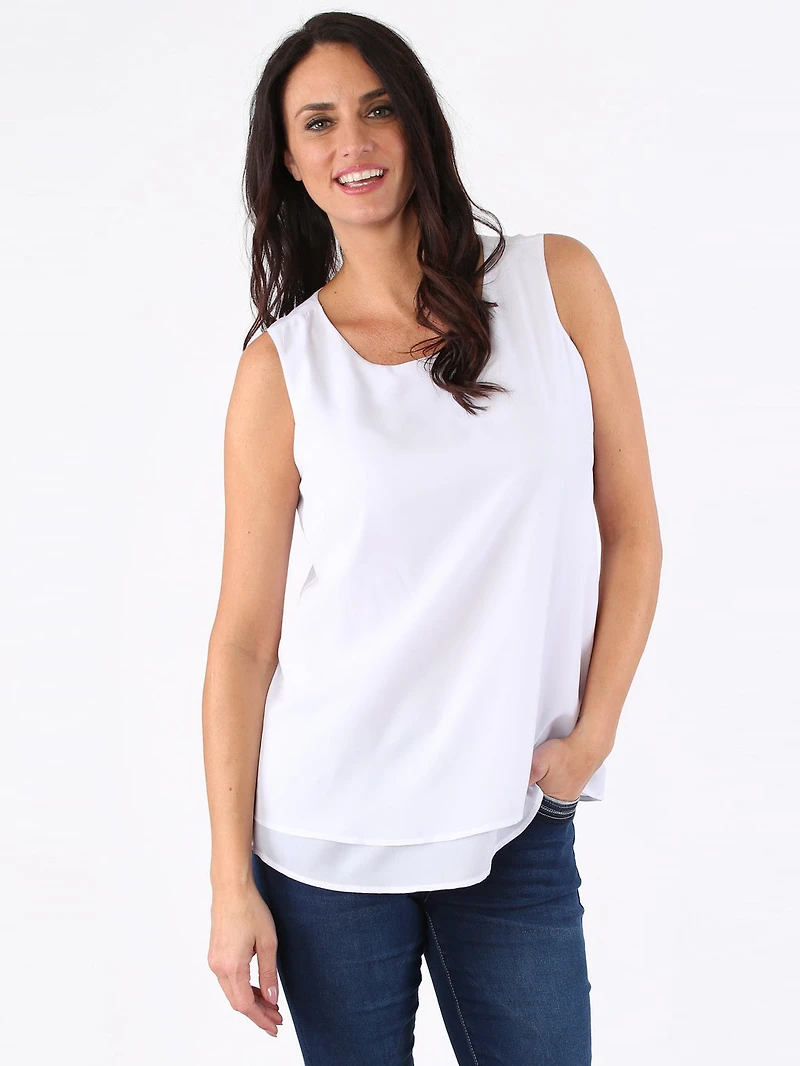 Sleeveless loose blouse