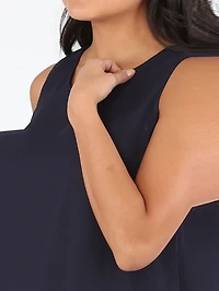 Sleeveless loose blouse