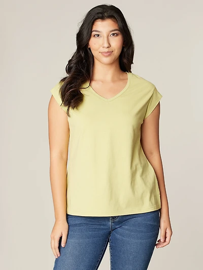 Short-sleeve semi-fitted t-shirt