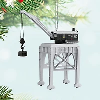 Hallmark Keepsake Christmas Ornament (Lionel M.O.W. Gantry Crane)