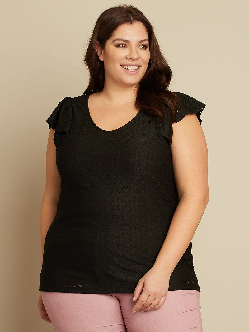 Short-sleeve semi-fitted t-shirt