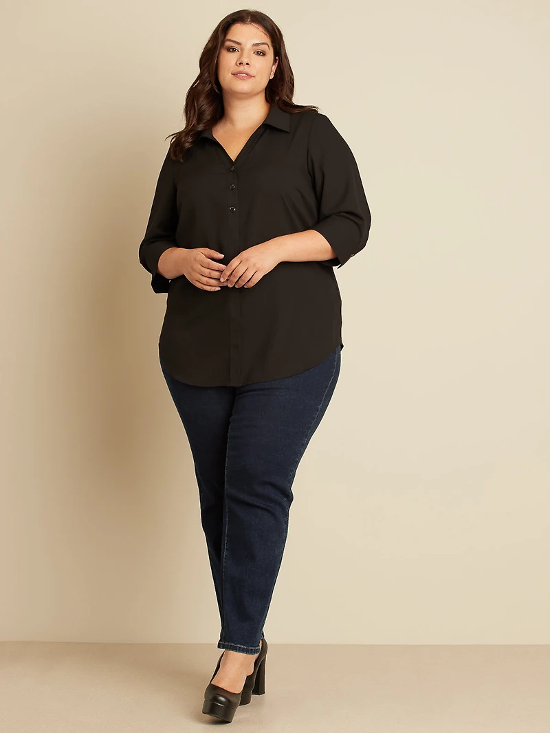 3/4-sleeve semi-fitted blouse