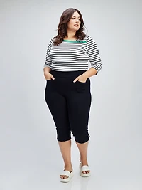 Skinny fitted knit pull-on capri