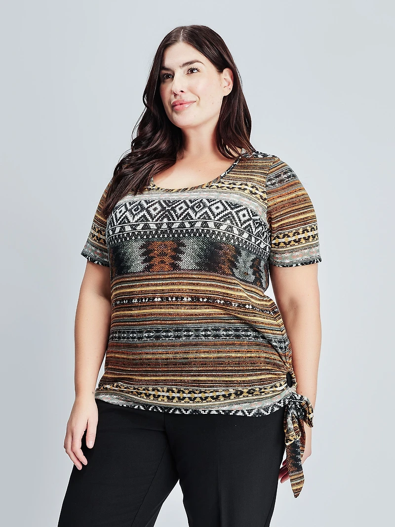 Short-sleeve semi-fitted t-shirt