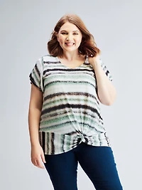 Short-sleeve semi-fitted t-shirt