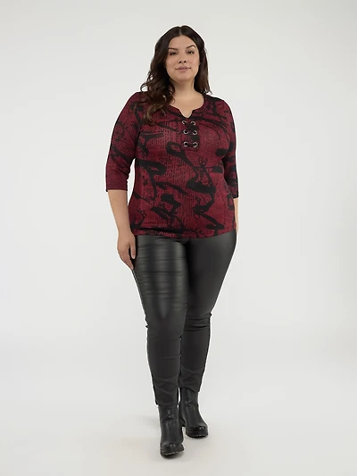 3/4-sleeve semi-fitted t-shirt