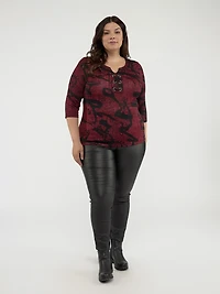 3/4-sleeve semi-fitted t-shirt