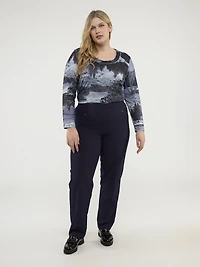 Straight semi-fitted pull-on dress pant