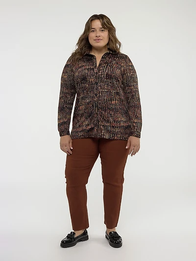 Long-sleeve semi-fitted blouse with buttons