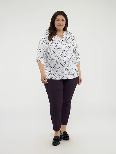 3/4-sleeve semi-fitted blouse with buttons