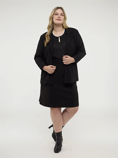Long-sleeves knit semi-fitted vest