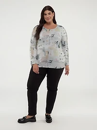 Long-sleeve t-shirt