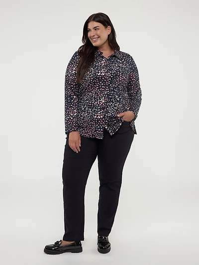 Long-sleeve semi-fitted blouse with buttons