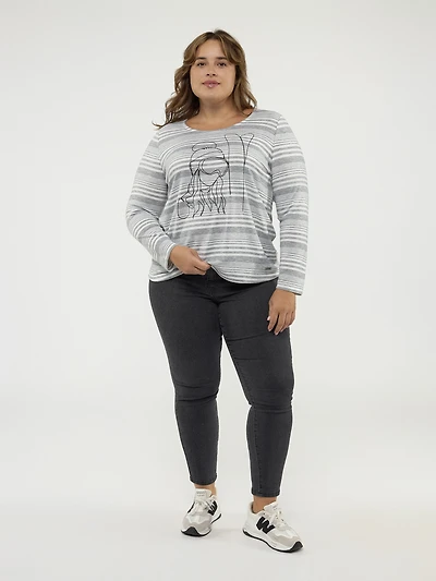 Long-sleeve semi-fitted t-shirt