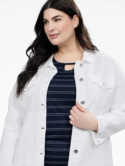 Long-sleeve semi-fitted denim jacket