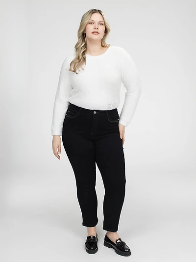 Straight semi-fitted jean