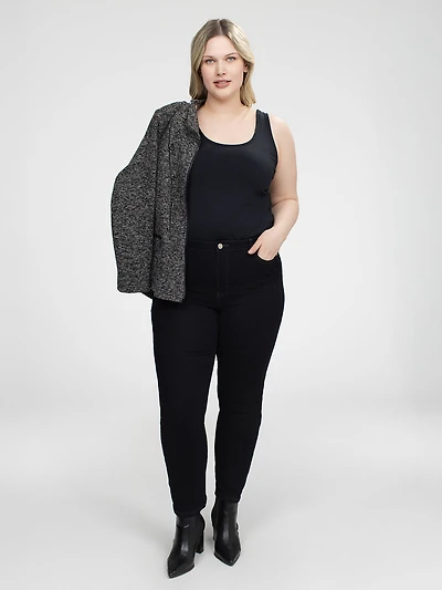Narrow semi-fitted jean