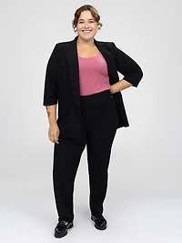 Straight semi-fitted pull-on dress pant