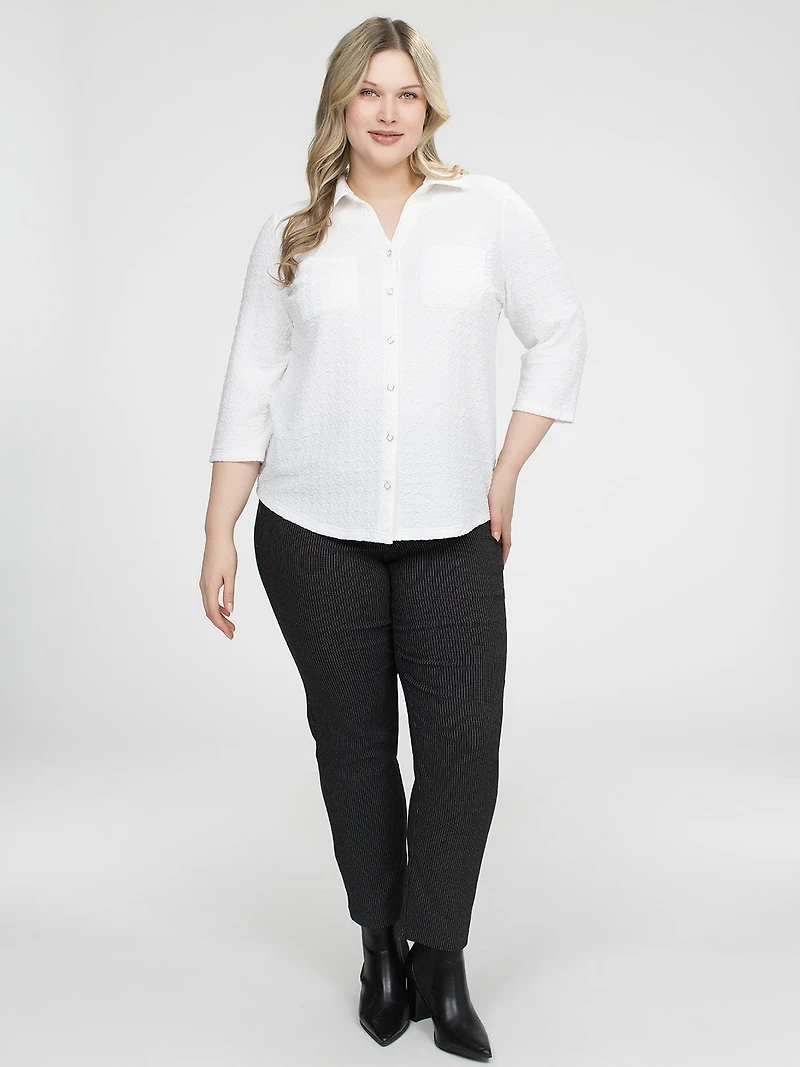 3/4-sleeve semi-fitted blouse with buttons