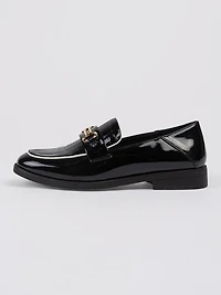 Flat shoes