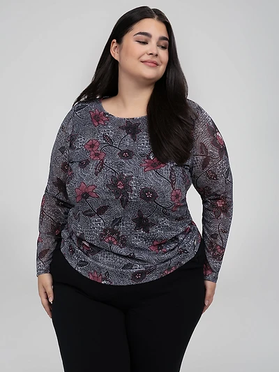 Long-sleeve t-shirt