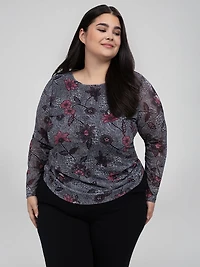 Long-sleeve t-shirt