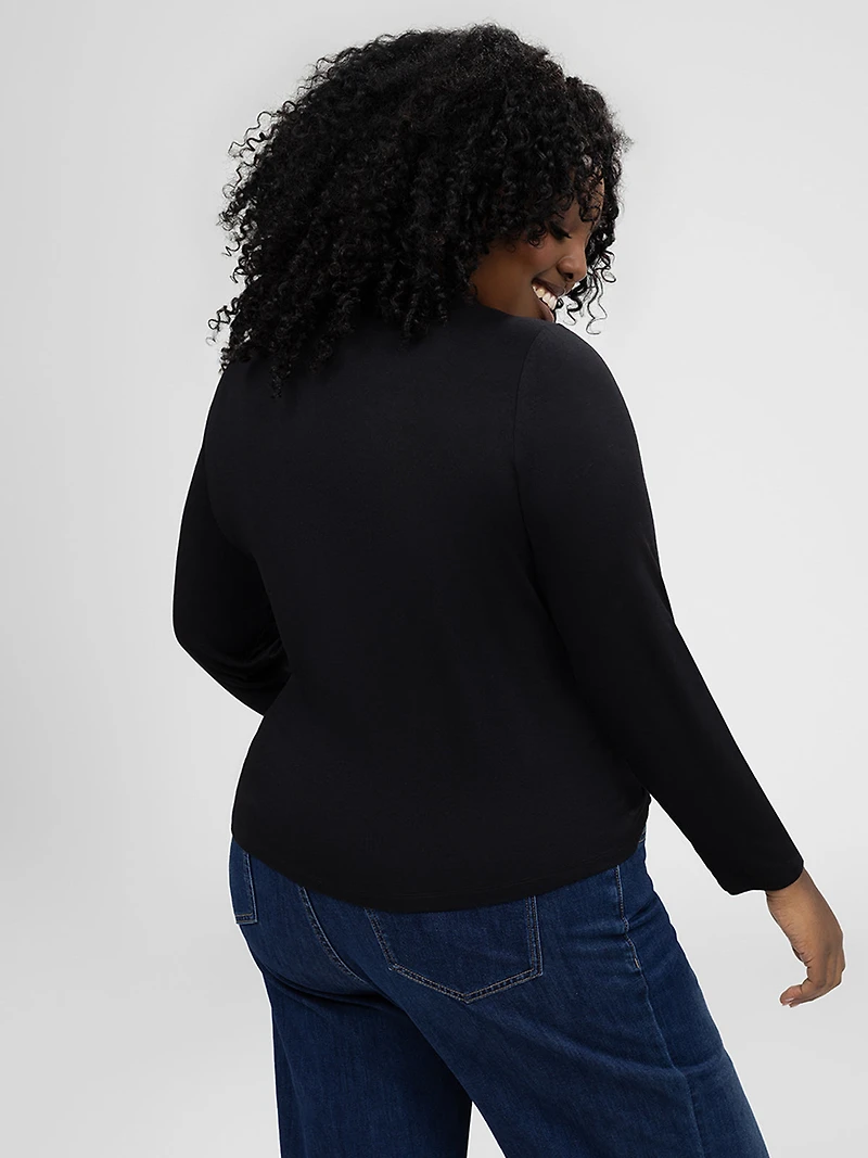 Long-sleeves fitted t-shirt