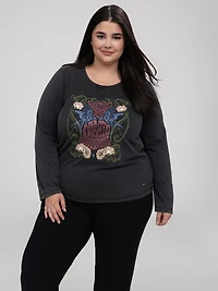 Long-sleeve t-shirt