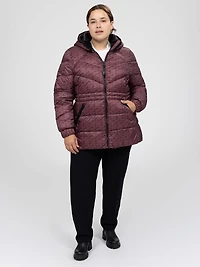 Short semi-fitted coat